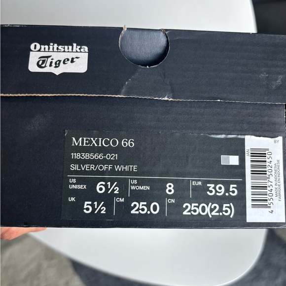 Onitsuka Tiger Mexico 66 by Asics Silver and Off White Sneakers NEW with Box - Picture 5 of 7